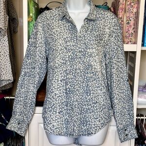 VELVET HEART LONG SLEEVE BLOUSE. SOFT, HIGH LOW, BUTTON DOWN BLOUSE. GREAT COND